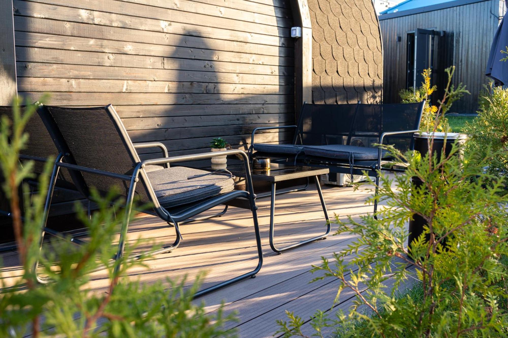 Glamp In Style Pods Resort Bran  Eksteriør billede