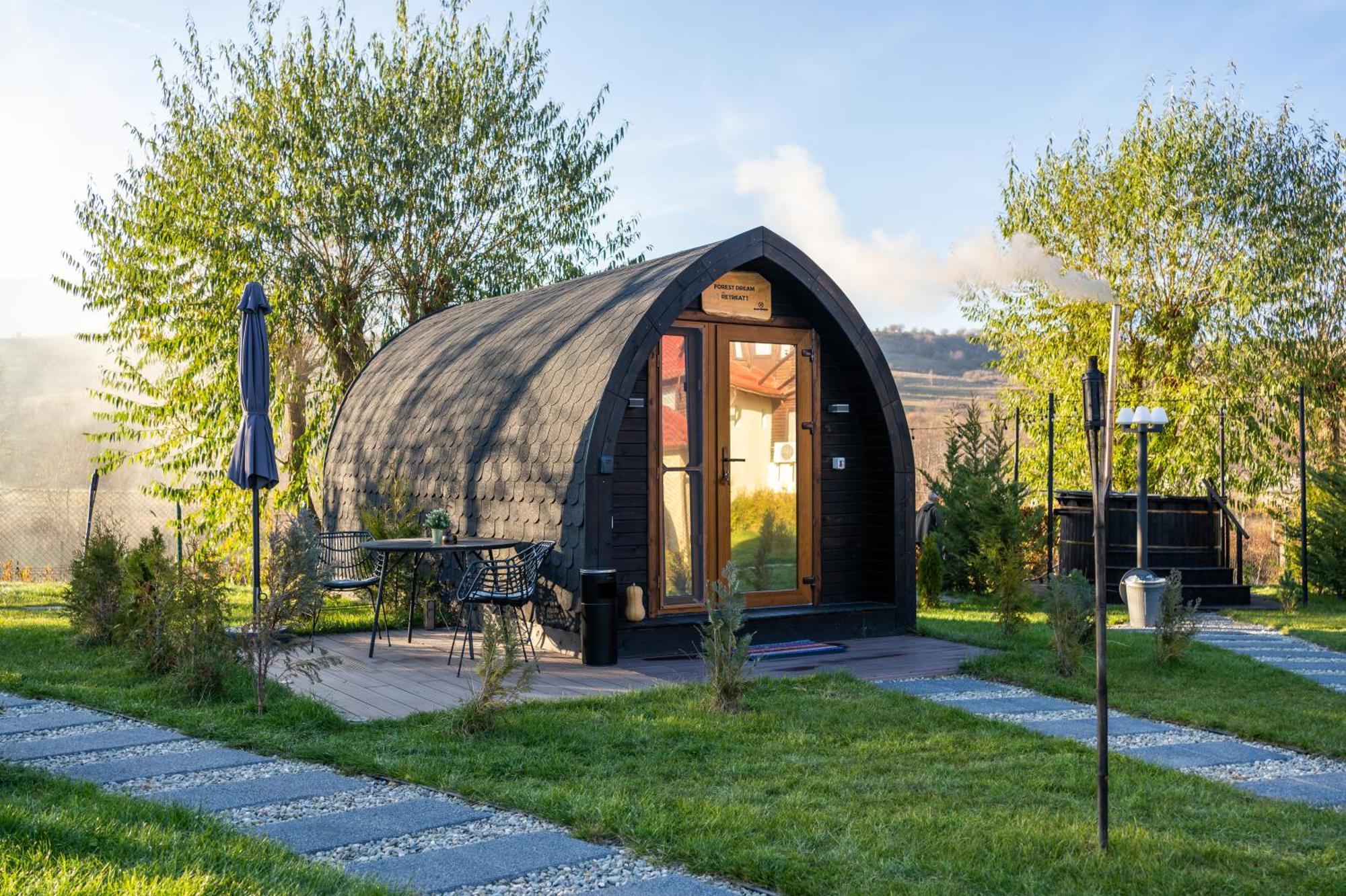 Glamp In Style Pods Resort Bran  Eksteriør billede
