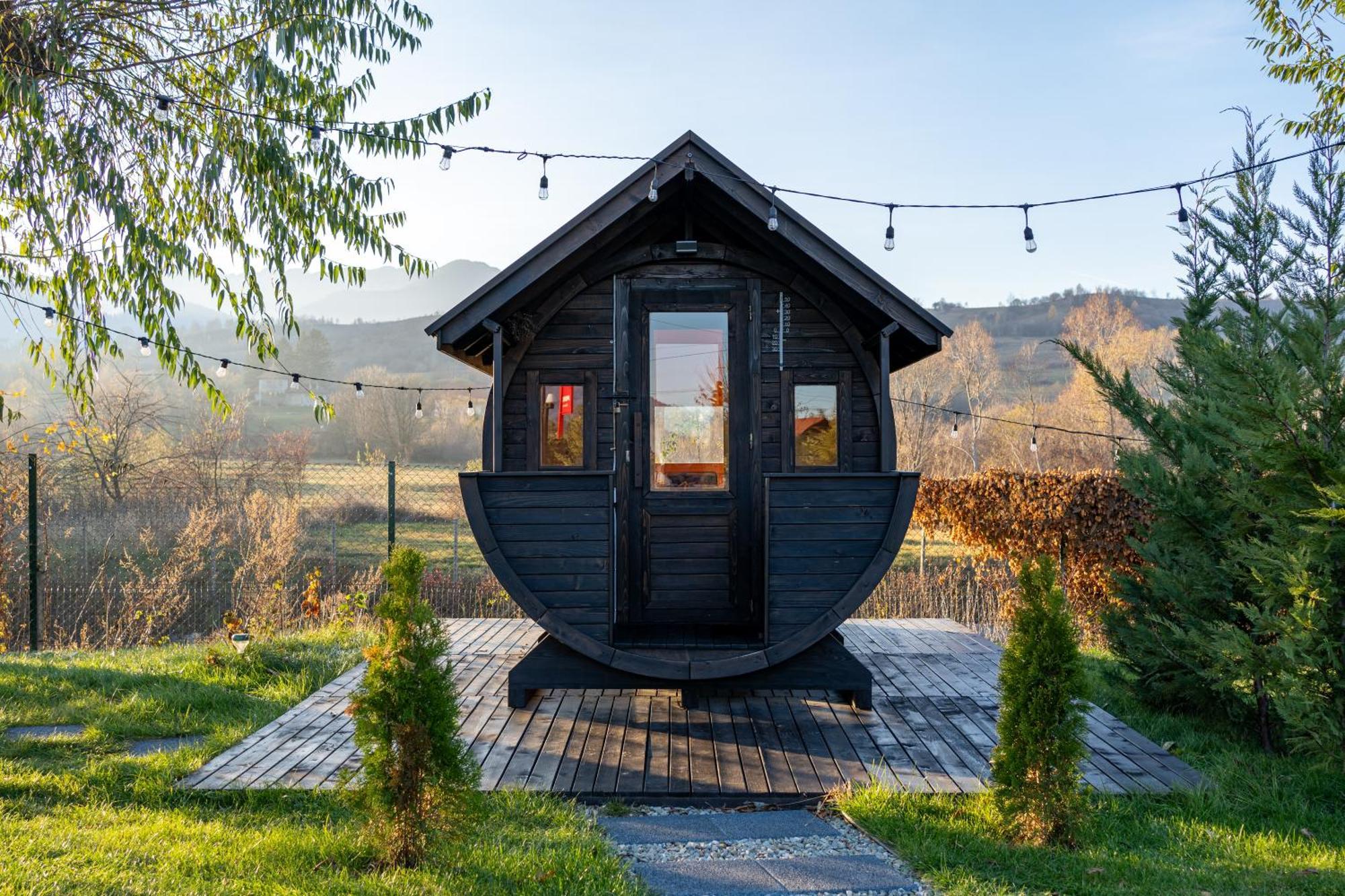 Glamp In Style Pods Resort Bran  Eksteriør billede