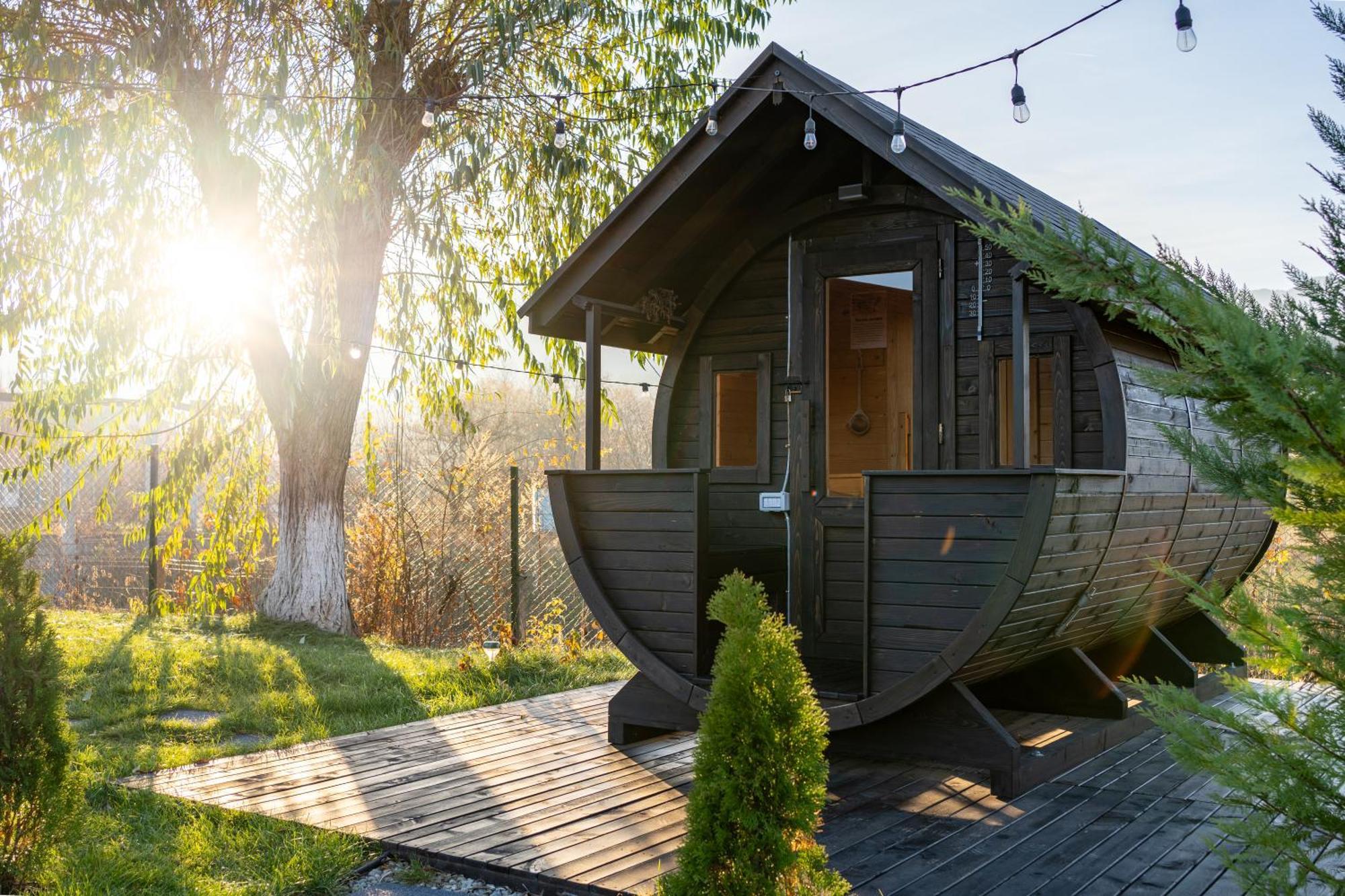 Glamp In Style Pods Resort Bran  Eksteriør billede