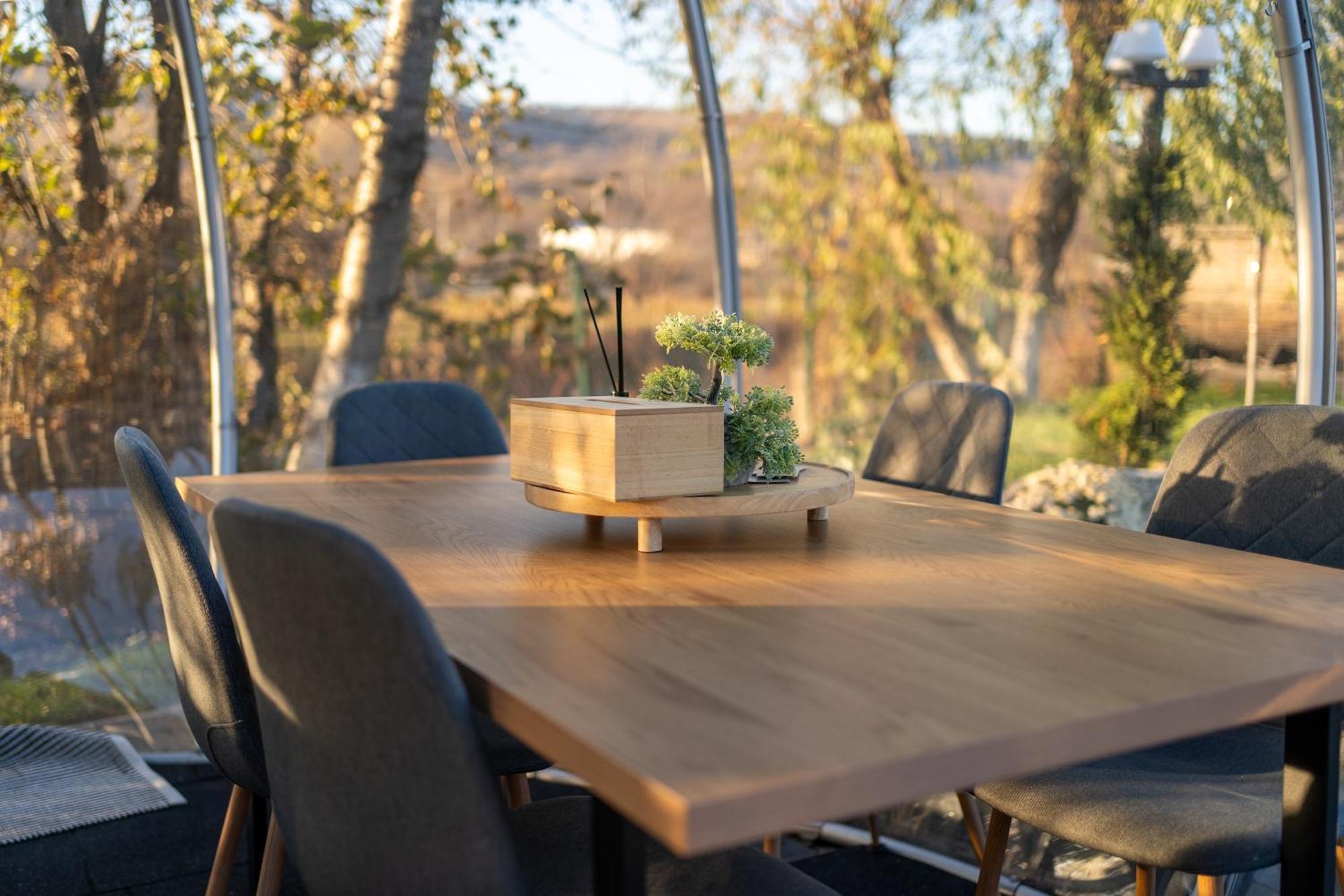 Glamp In Style Pods Resort Bran  Eksteriør billede