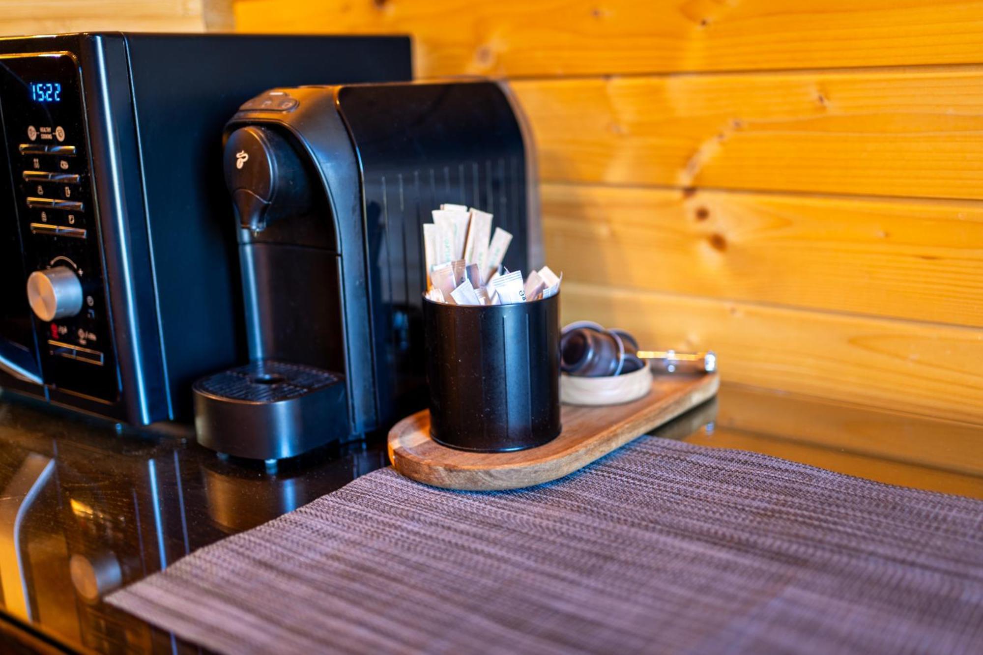 Glamp In Style Pods Resort Bran  Eksteriør billede